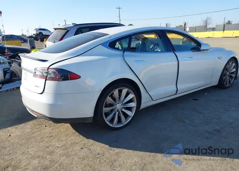 2012 Tesla Model S Performance/Signature Performance из США, поврежденный, VIN 5YJSA1DP1CFP01395